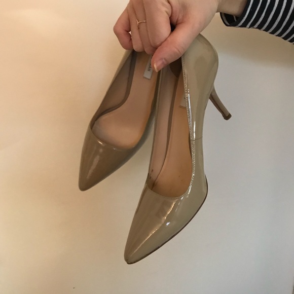 Cole haan size7 pumps - Picture 2 of 5